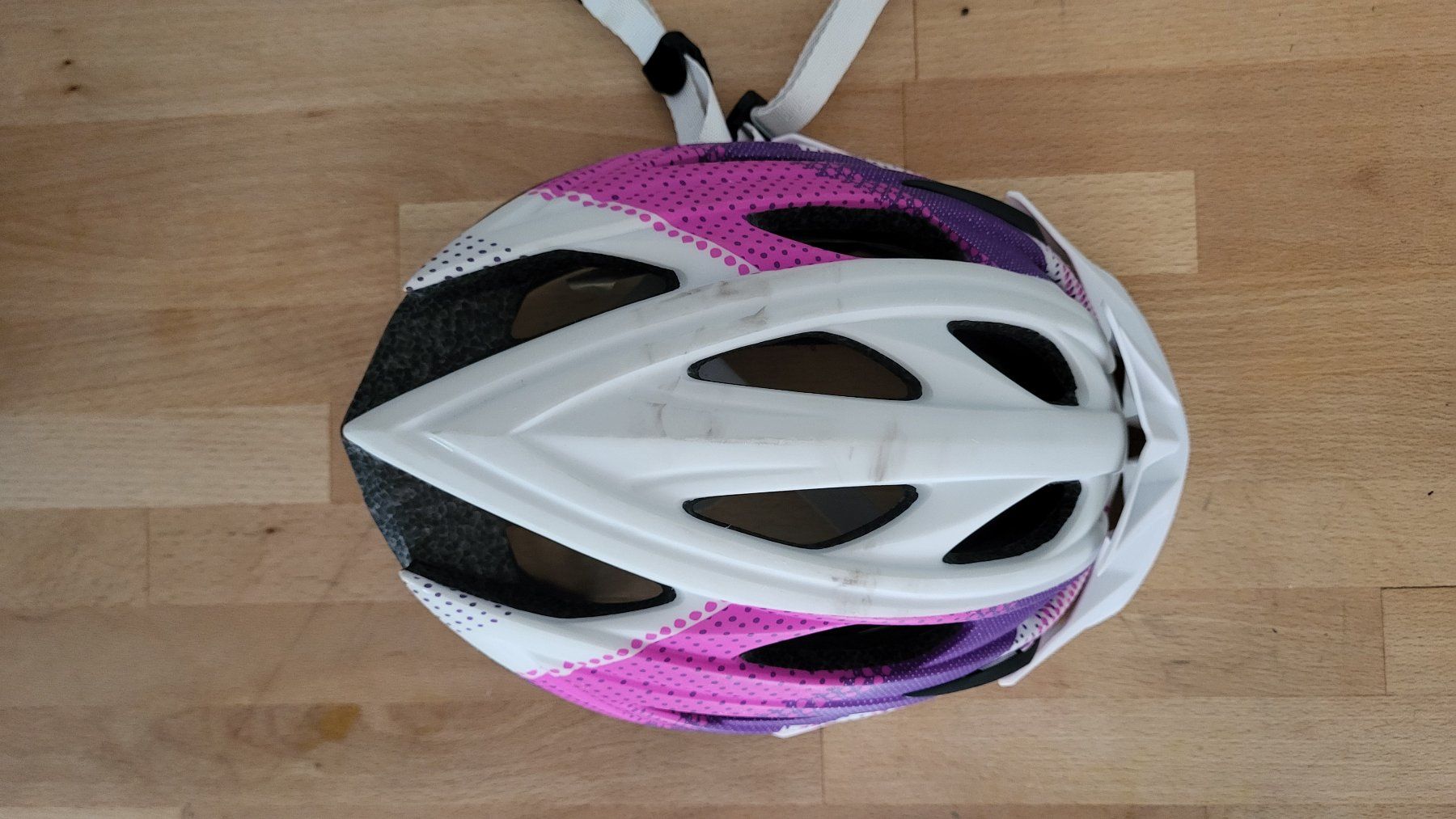 Stoke Caschi: Stoke Kinderhelm 50-55 cm – Usato da Affoltern am Albis venduto da knzmm 3