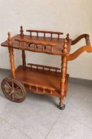 Vintage Barwagen / Servierwagen aus Holz auf Rollen
