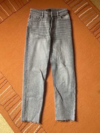 Jeans Only