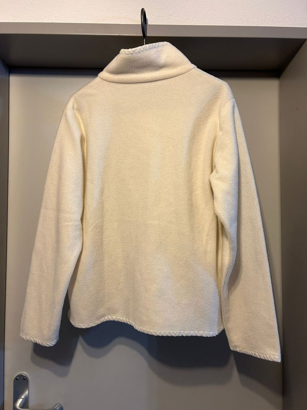 Maglioni & Felpe: Weisser Pullover in Grösse S/M – Usato da Oberurnen venduto da simgug 1