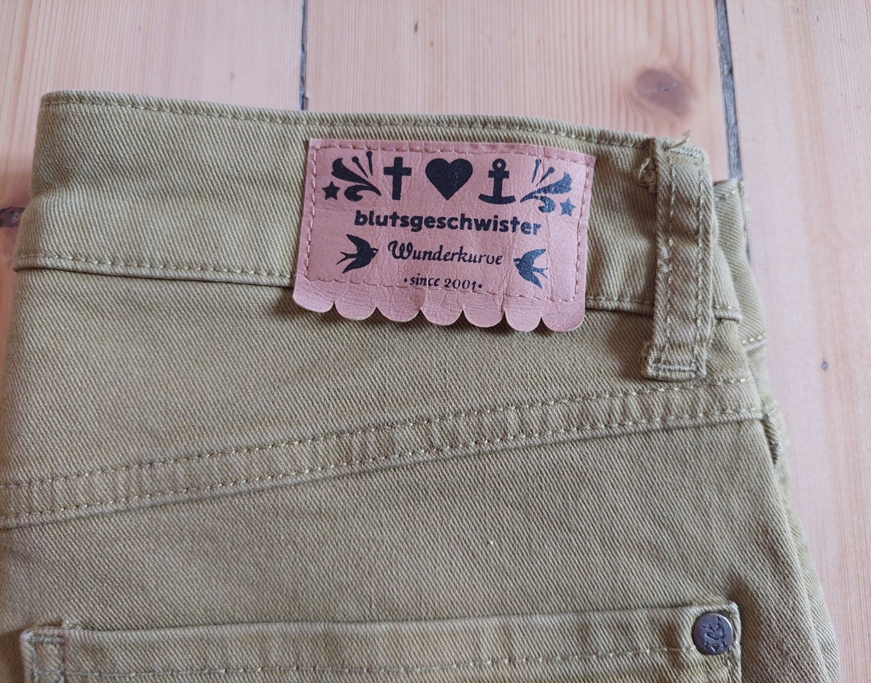 Blutsgeschwister Jeans: Jeanshose Blutsgeschwister – Gebraucht aus Schaffhausen von nps 4