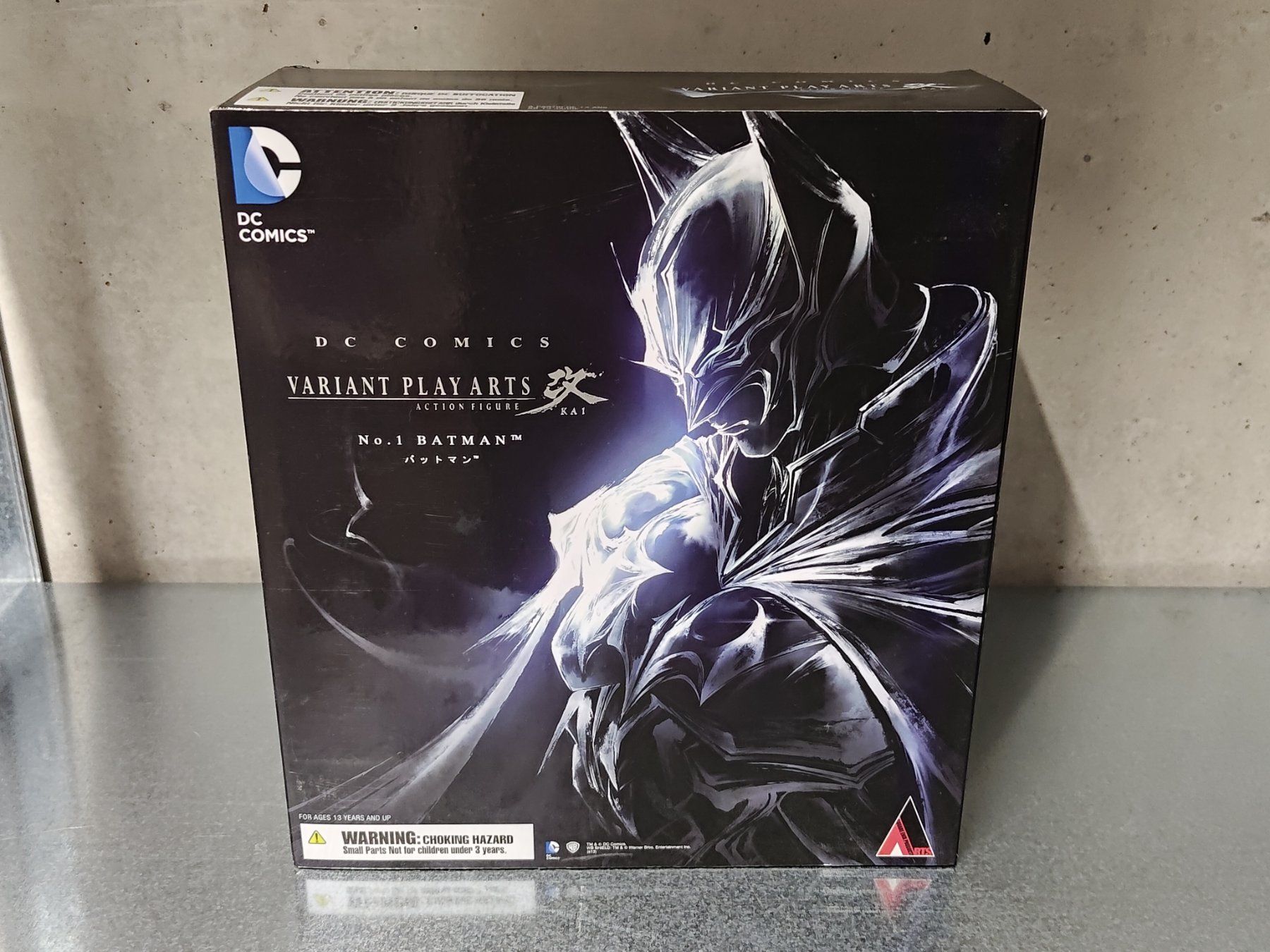 Statuette: Batman No. 1 Variant Play Arts Kai Figur – Usato da Sarmenstorf venduto da minakings