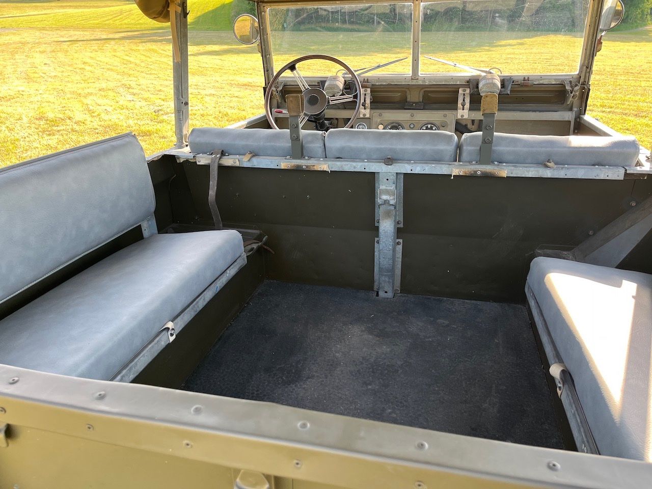 Land Rover Automobili: Land Rover 88 Serie 2A – Usato da Sirnach venduto da MaechlerAutomobile 2