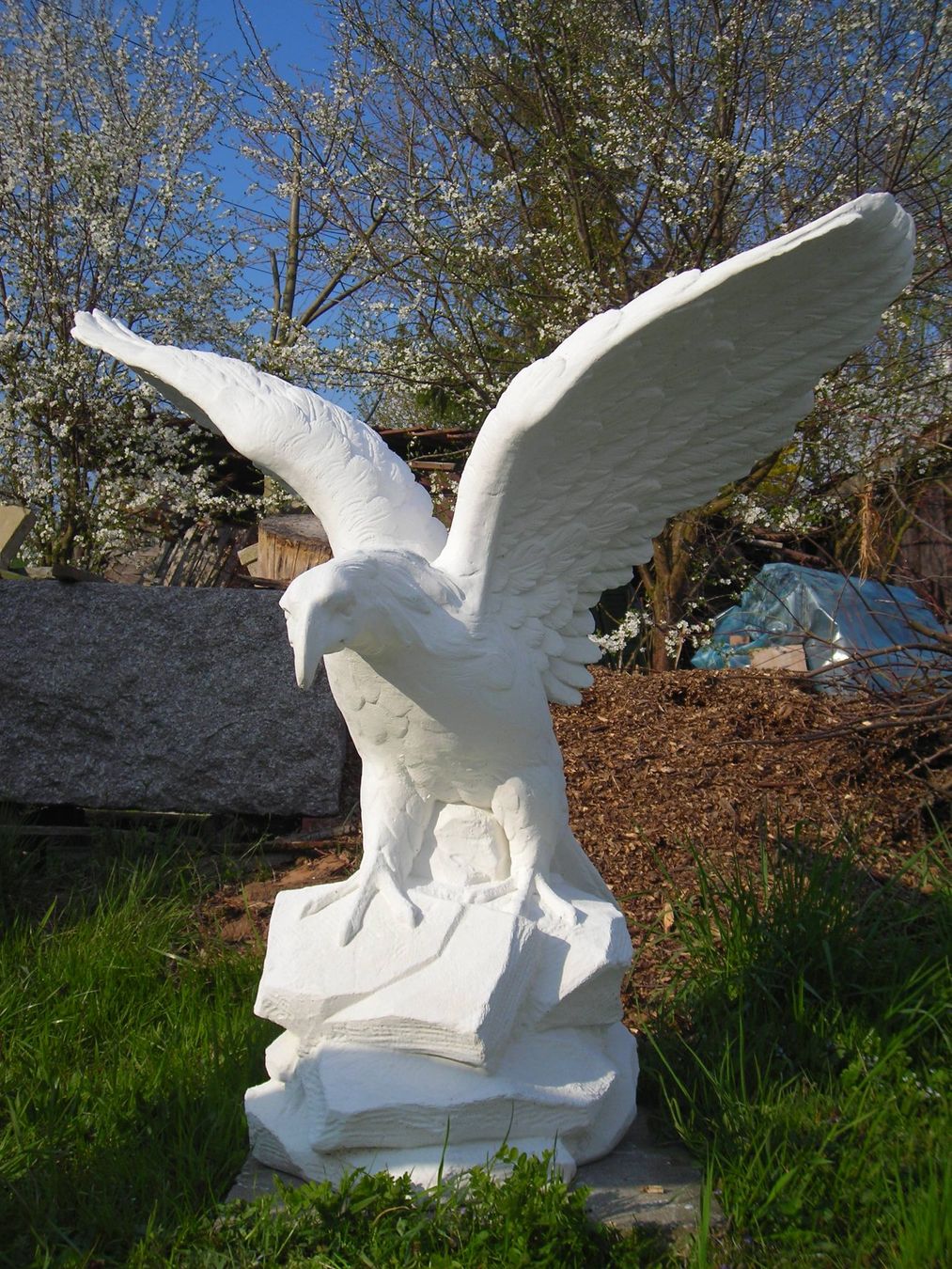 Statuette: Steinadler – Nuovo (secondo la descrizione) da Wangen a.Aare venduto da Schneckenparadies 3
