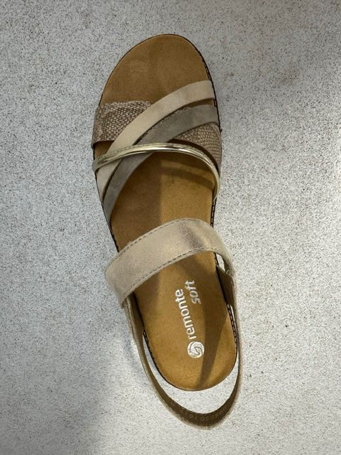 Chaussures femmes: Remonte Riemchensandale, mit herausnehmbarer Softeinlage – D'occasion à Olten par pegasus60