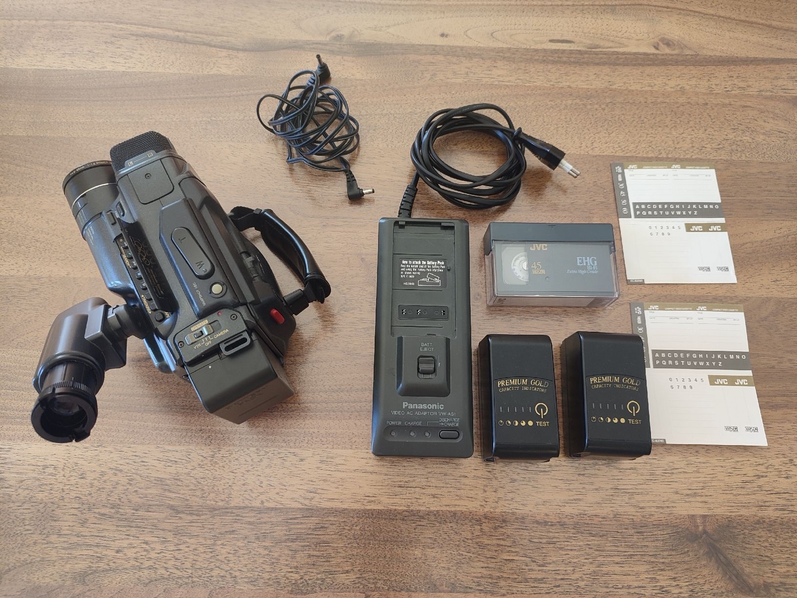 Panasonic Camcorder: Caméscope Panasonic NV-S7E – Gebraucht aus Bougy-Villars von Vogue