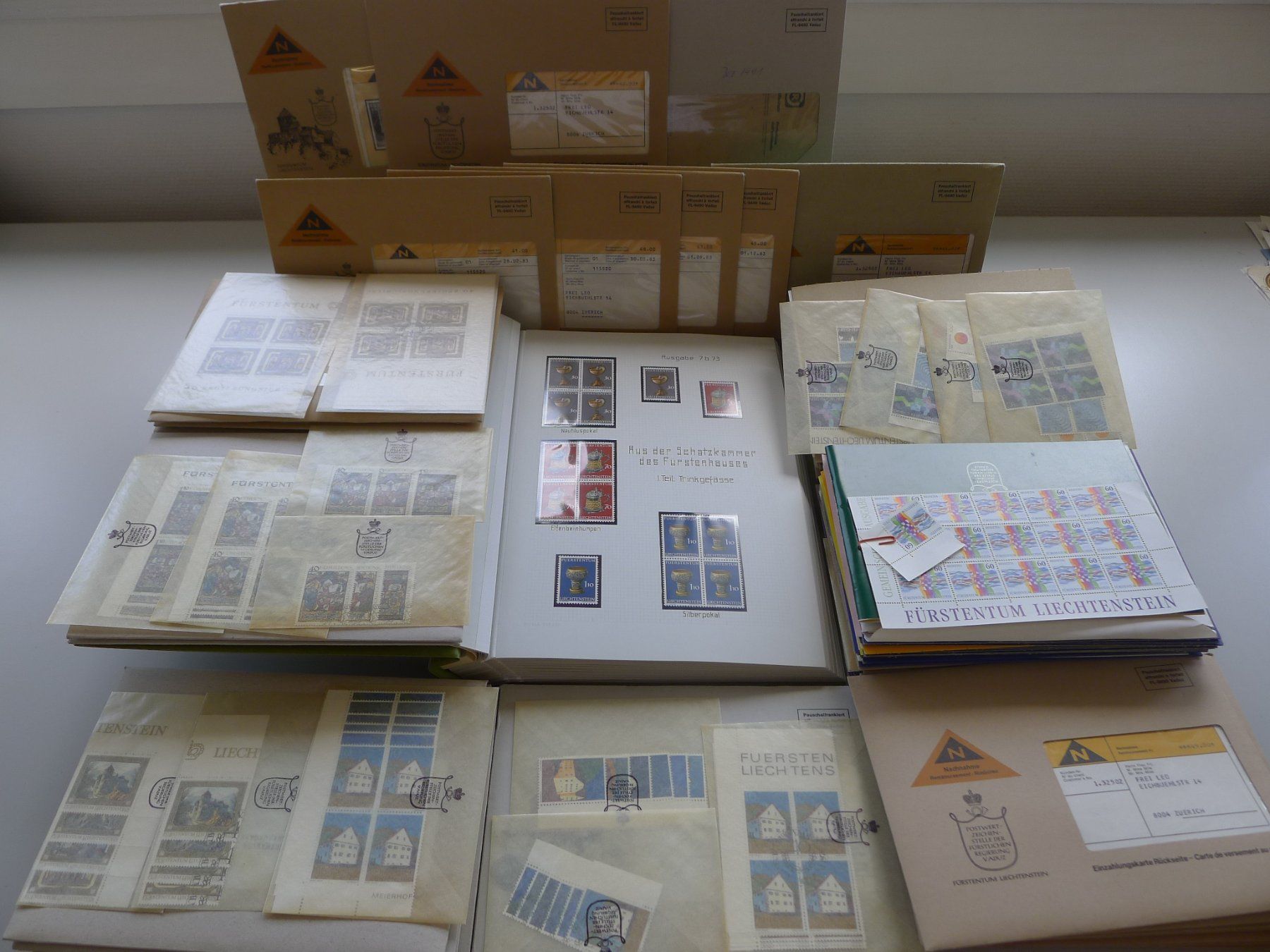 Tutti i francobolli: 1973-1992, Sammlung Liechtenstein Einzel & Vierer ** + gest. – Usato da Sursee venduto da Luzernerraute