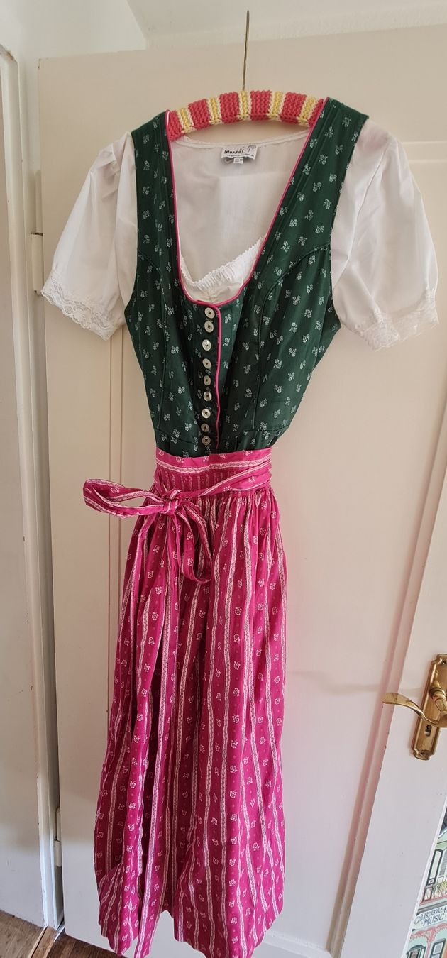Robes: Turi Landhaus Dirndl  – D'occasion à Zürich par Loppis1