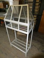 Glasturm aus Eisen und Glas