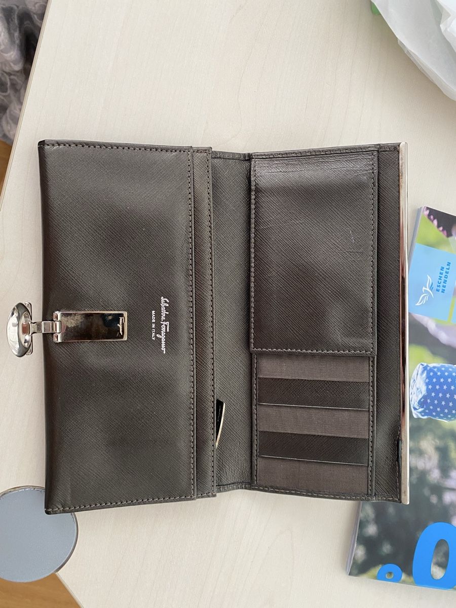 Salvatore Ferragamo Portemonnaie: Portefeuille Ferragamo – Neu (gemäss Beschreibung) aus Zürich von isa_m7cn 2