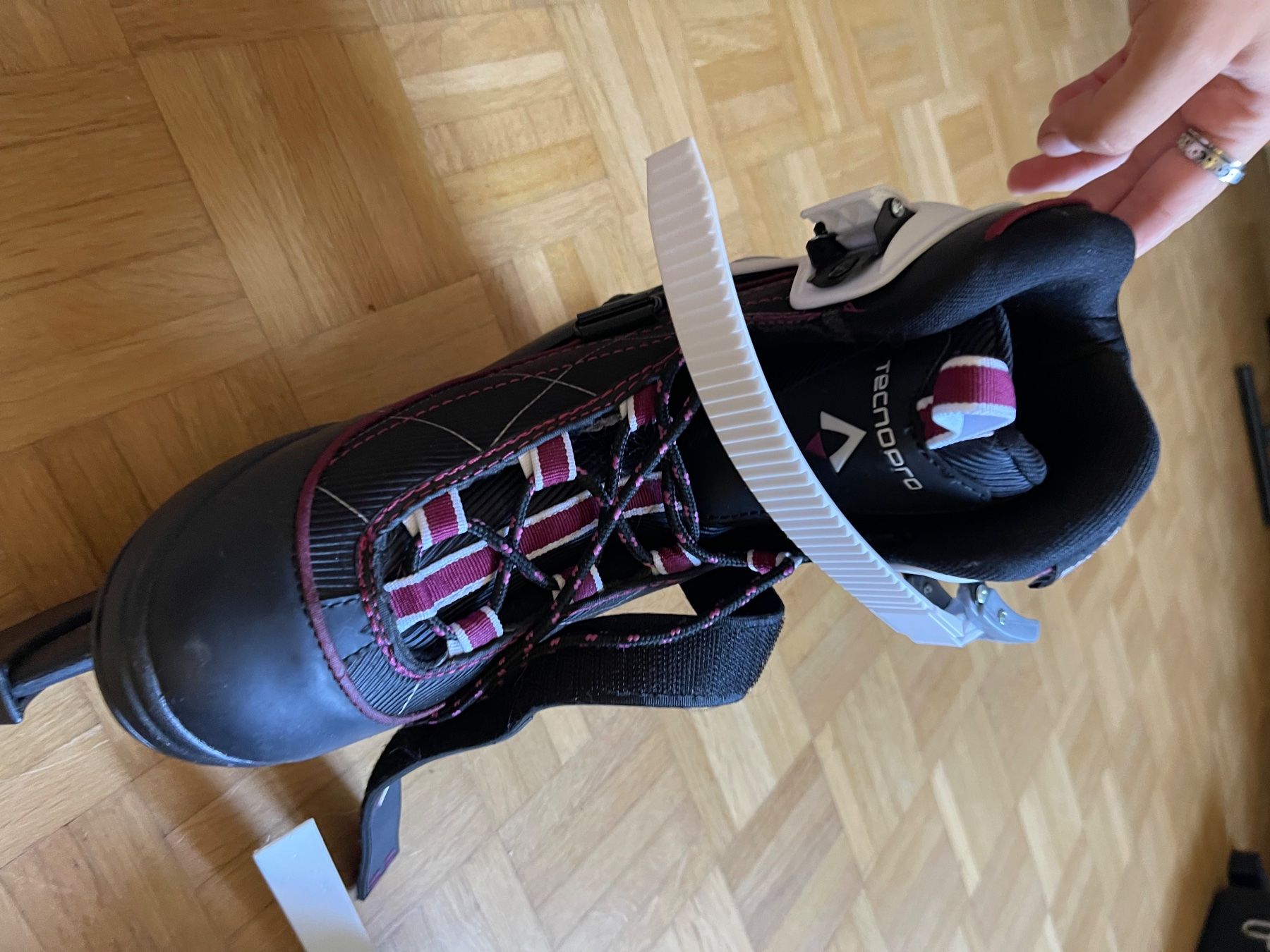 Schlittschuhe: Schlittschuhe Grösse 27 – Gebraucht aus Möhlin von senta-egli 1