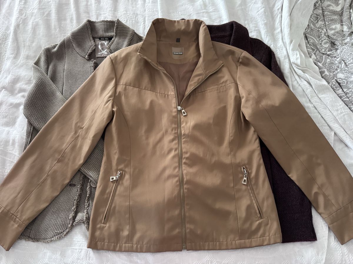 Lots de vêtements: Kleiderpacket Jacken, Gr. 38/40 – D'occasion à Lotzwil par Tgdromad 1