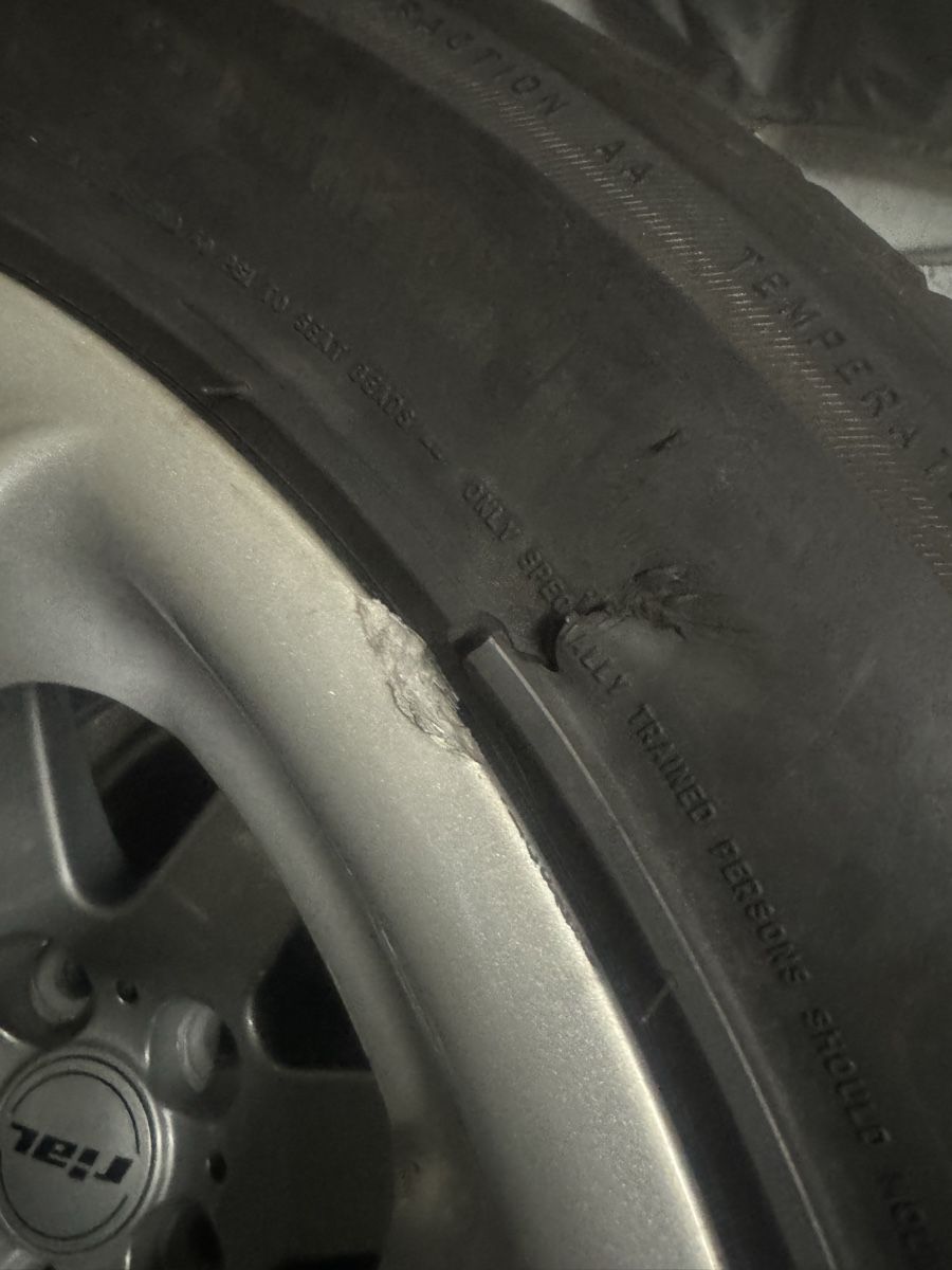 Honda Pneumatici & Ruote complete: Honda Civic Räder – Usato da Niederbipp venduto da Presh 3