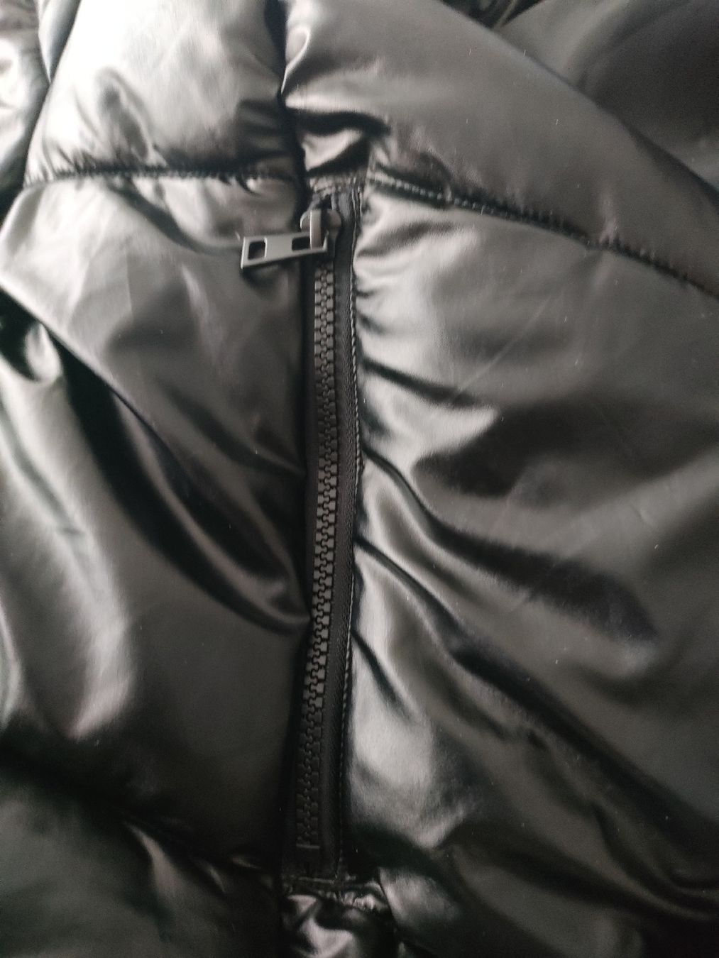 Giacche: Daunen Jacke mit Kapuze – Usato da Brugg AG venduto da Mashaba 4