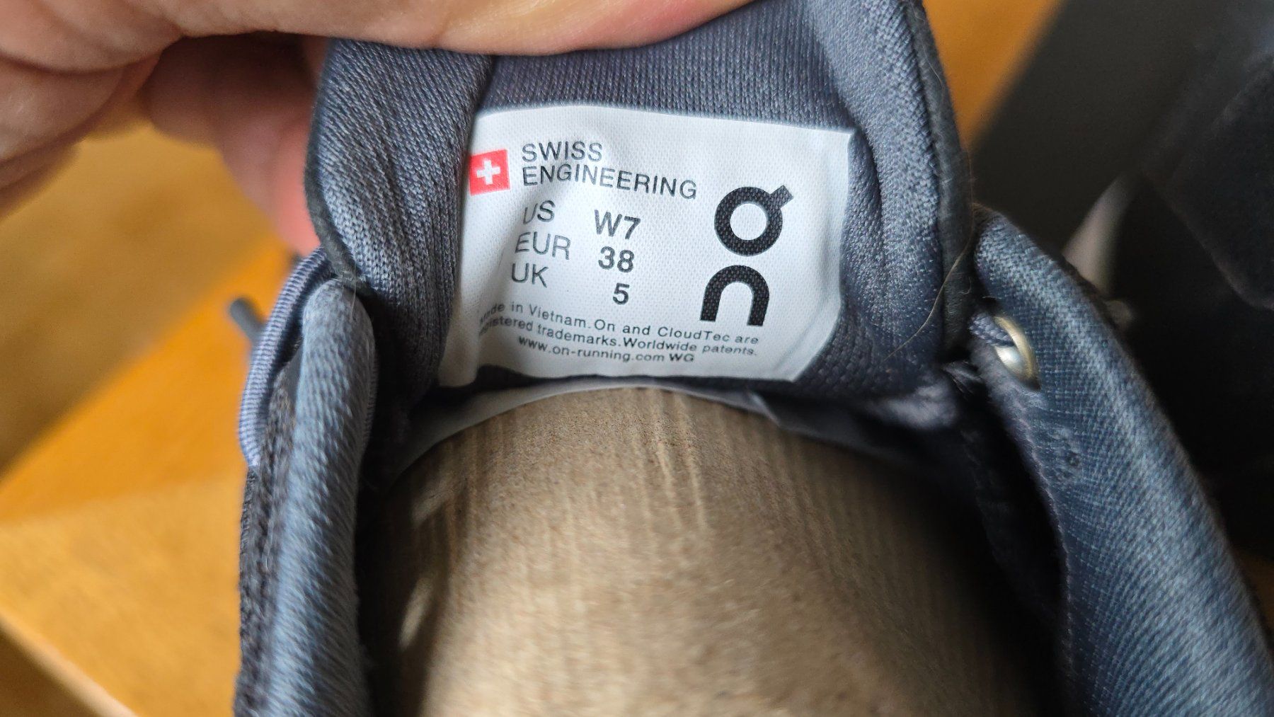 On Herrenschuhe: ON schuhe .  EU 38 – Gebraucht aus Wallisellen von theblacksheep 2