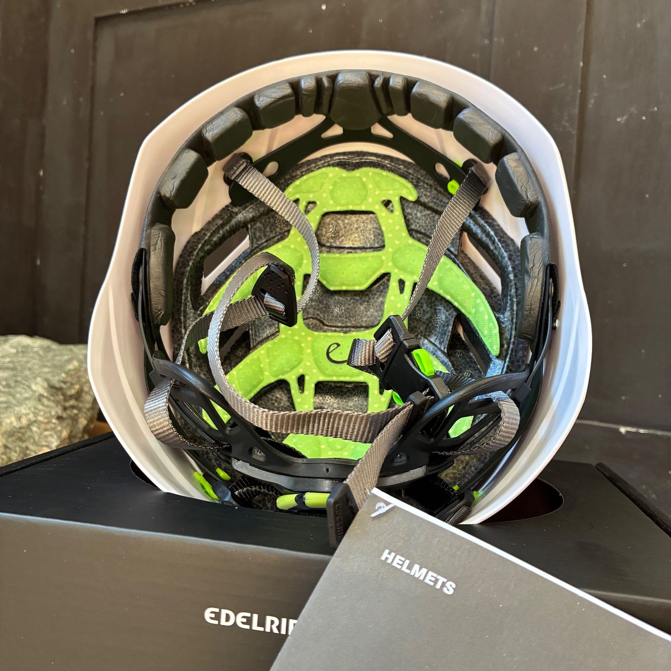 Edelrid Caschi: Edelrid Kletterhelm weiss – Nuovo (secondo la descrizione) da Küttigen venduto da thoren77 4