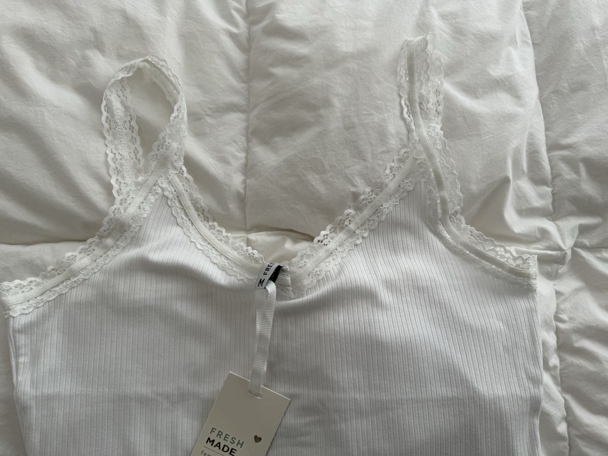 Top: White Lace Tank Tops – Nuovo e nell'imballaggio originale da Zürich venduto da Tanja_G88 4