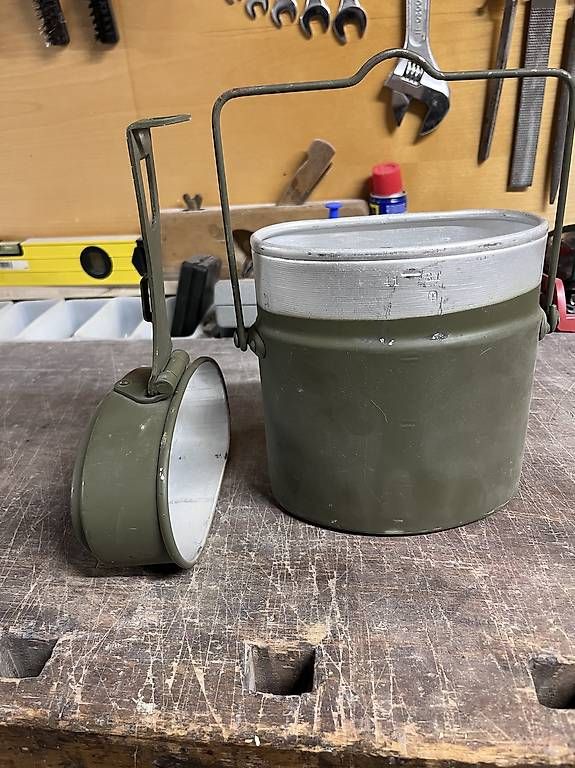 Borracce & Thermos: Alte Armee Gamelle & Feldflasche – Usato da Binningen venduto da Benji69 4