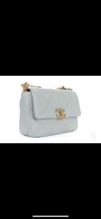 Chanel 19 Traumhafte Tasche neuwertig