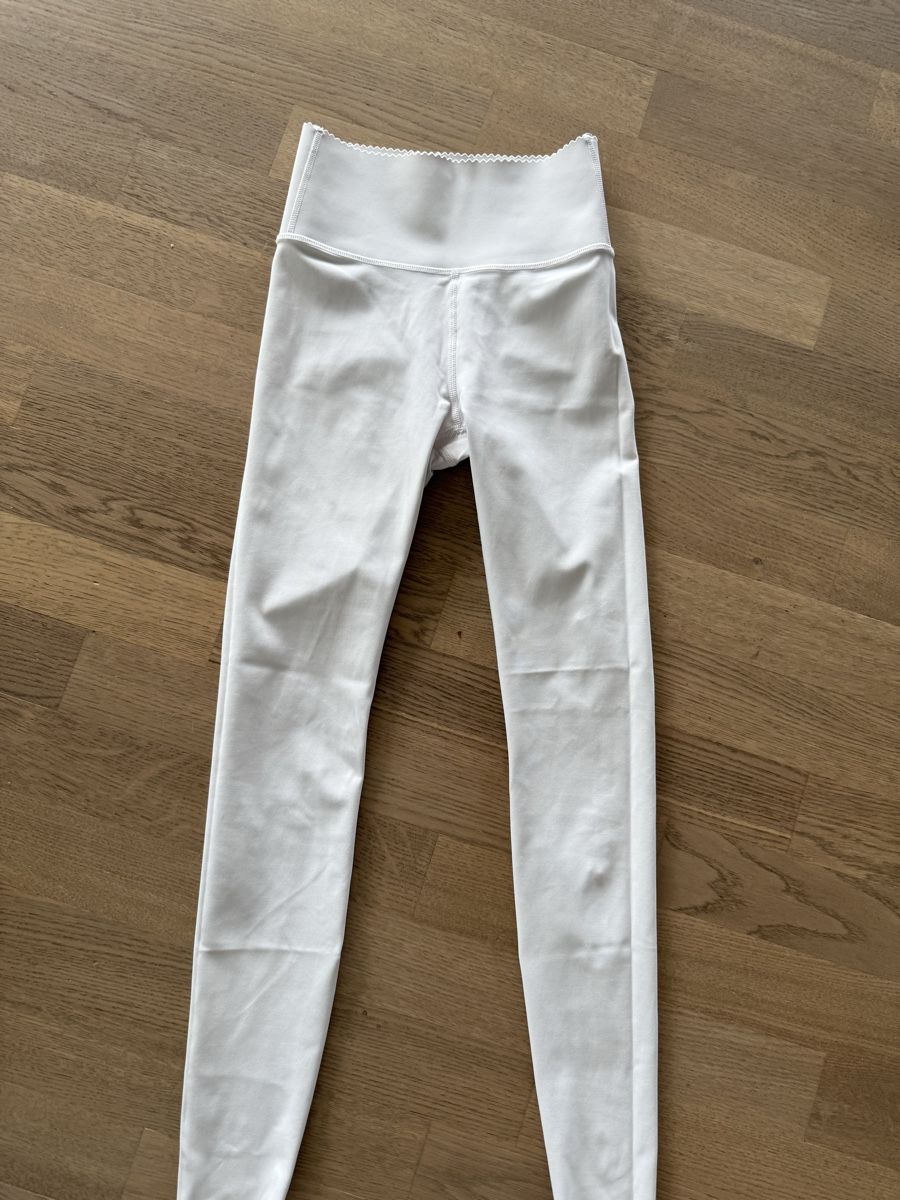 H&M Leggings: Weisse H&M move Leggins XS – Usato da Ottenbach venduto da Suni_82 1