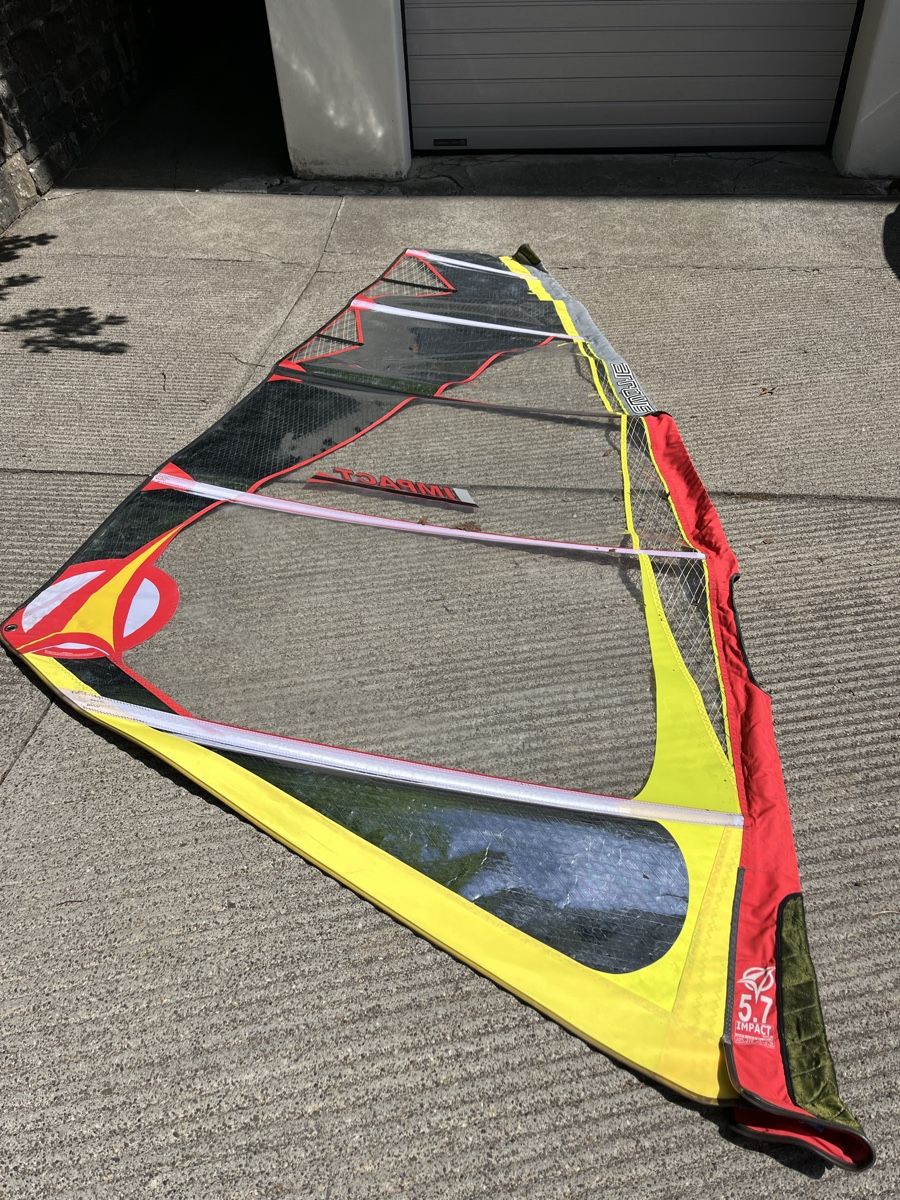 Surfen: Arrows impact gold 5.7 freeride sail – Gebraucht aus Zollikerberg von pmi_qh7z