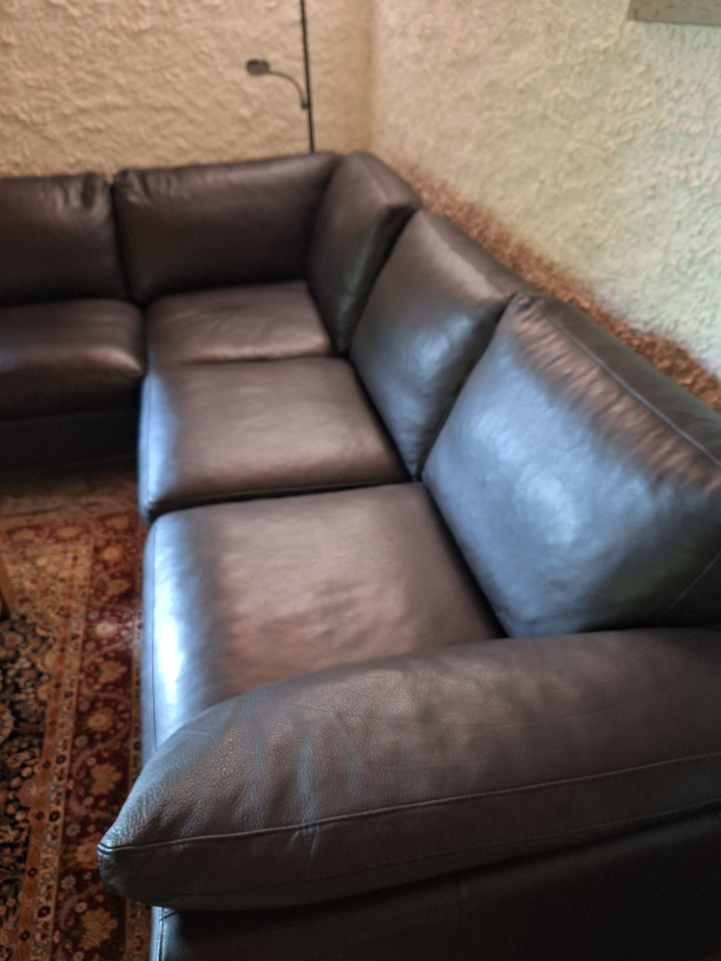 Divani: Canapé d'angle avec fauteuil noir – Usato da Genolier venduto da Antoine30 2