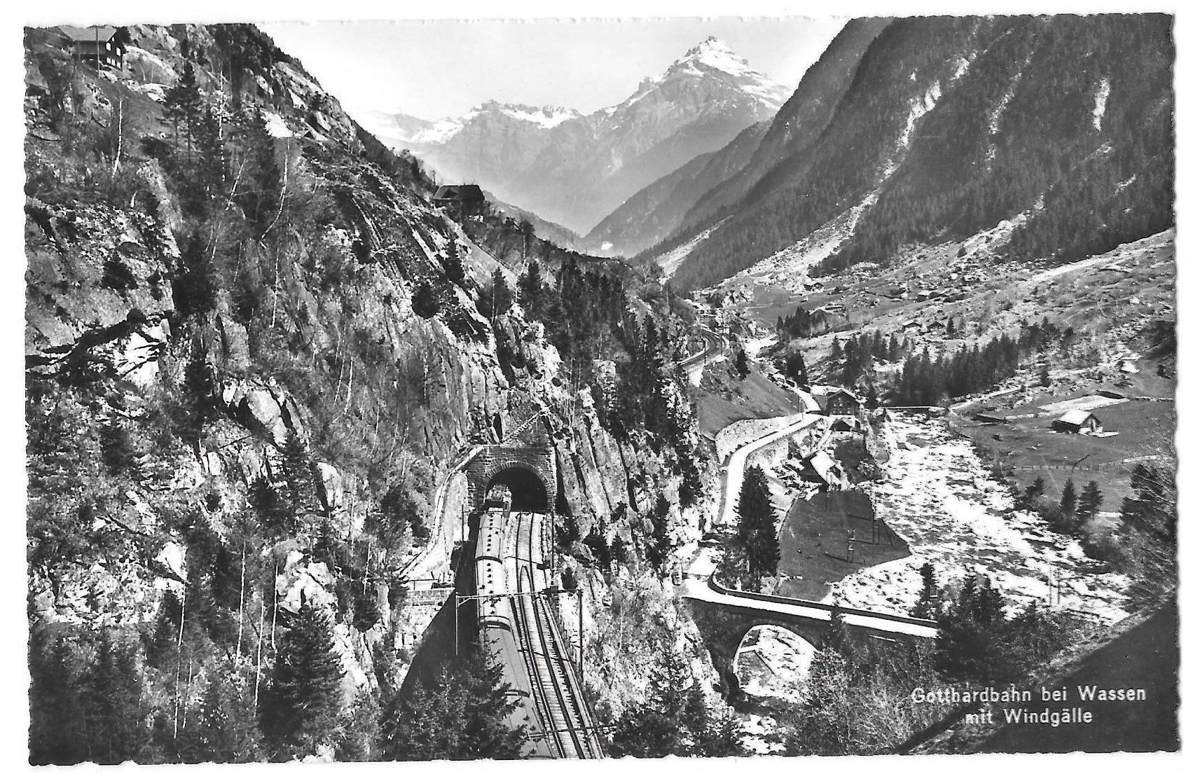 Cartes postales: Gotthardbahn bei Wassen mit Windgälle – D'occasion à Olten par clotaldi