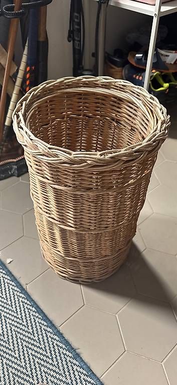 Autres antiquités ou arts: Antike Weidekörbe – D'occasion à Weiningen ZH par Fabu1892 1