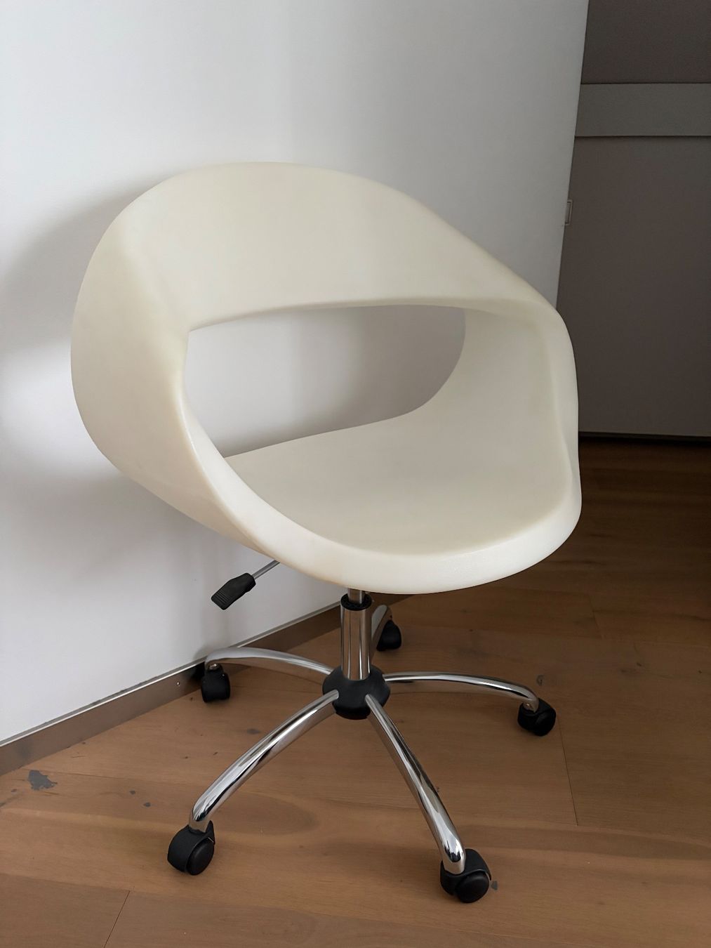 Sedie: Eleganter Bürostuhl – Usato da Märstetten venduto da cellen3