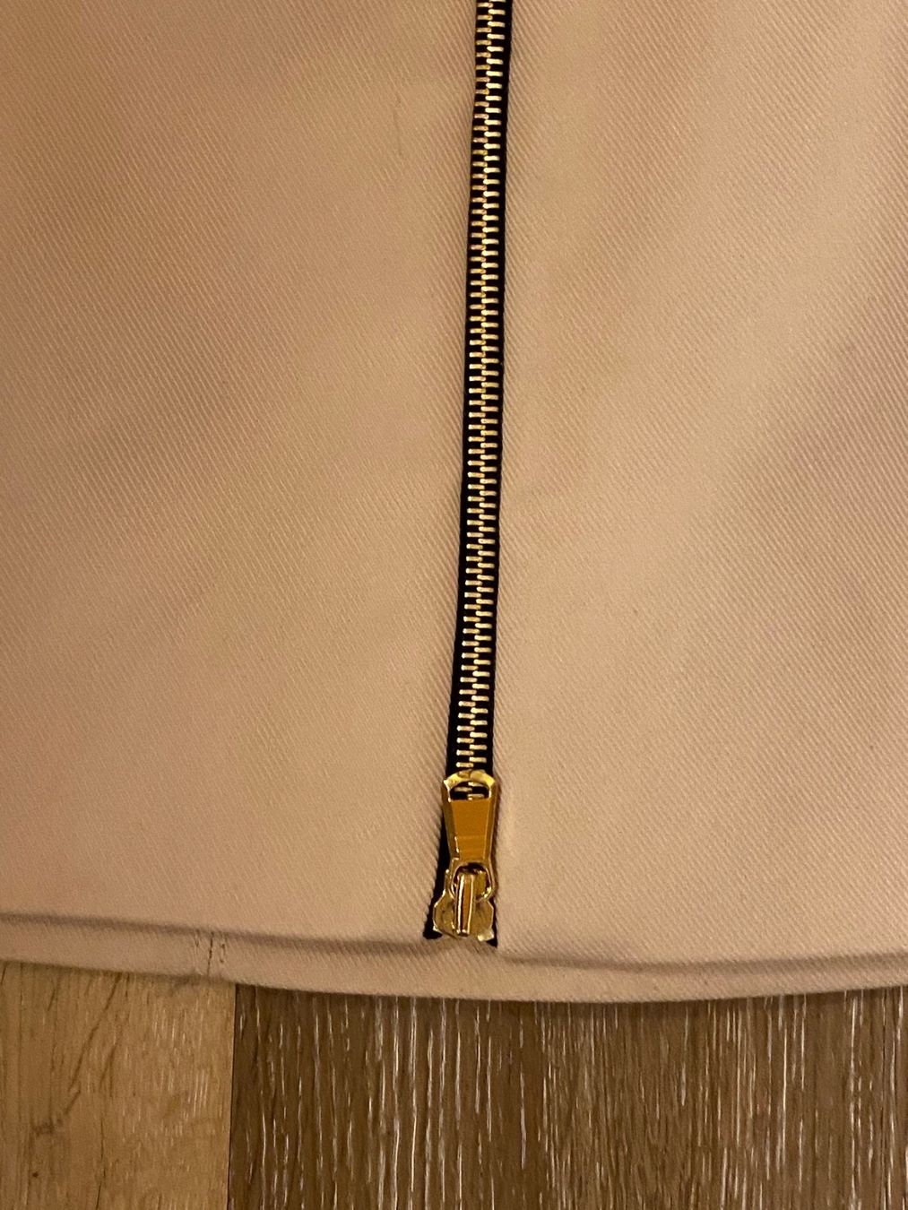 Röcke: Great beige skirt with zip. XS – Neu (gemäss Beschreibung) aus Grund b. Gstaad von PlageNeige 4