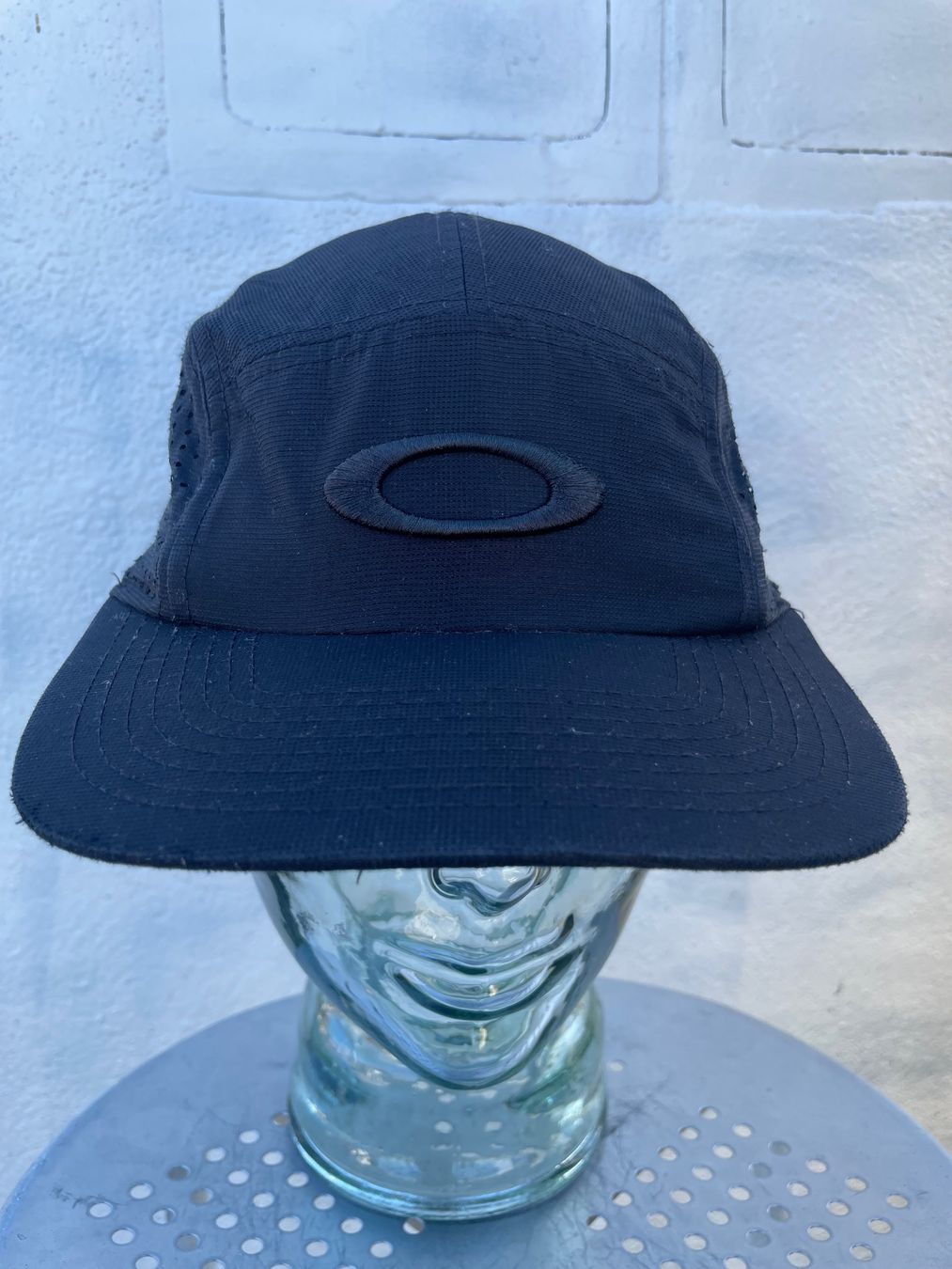 Oakley Copricapi, berretti & cappellini: Vintage Y2K Oakley 5-Panel Cap – Usato da Zürich venduto da le_souk
