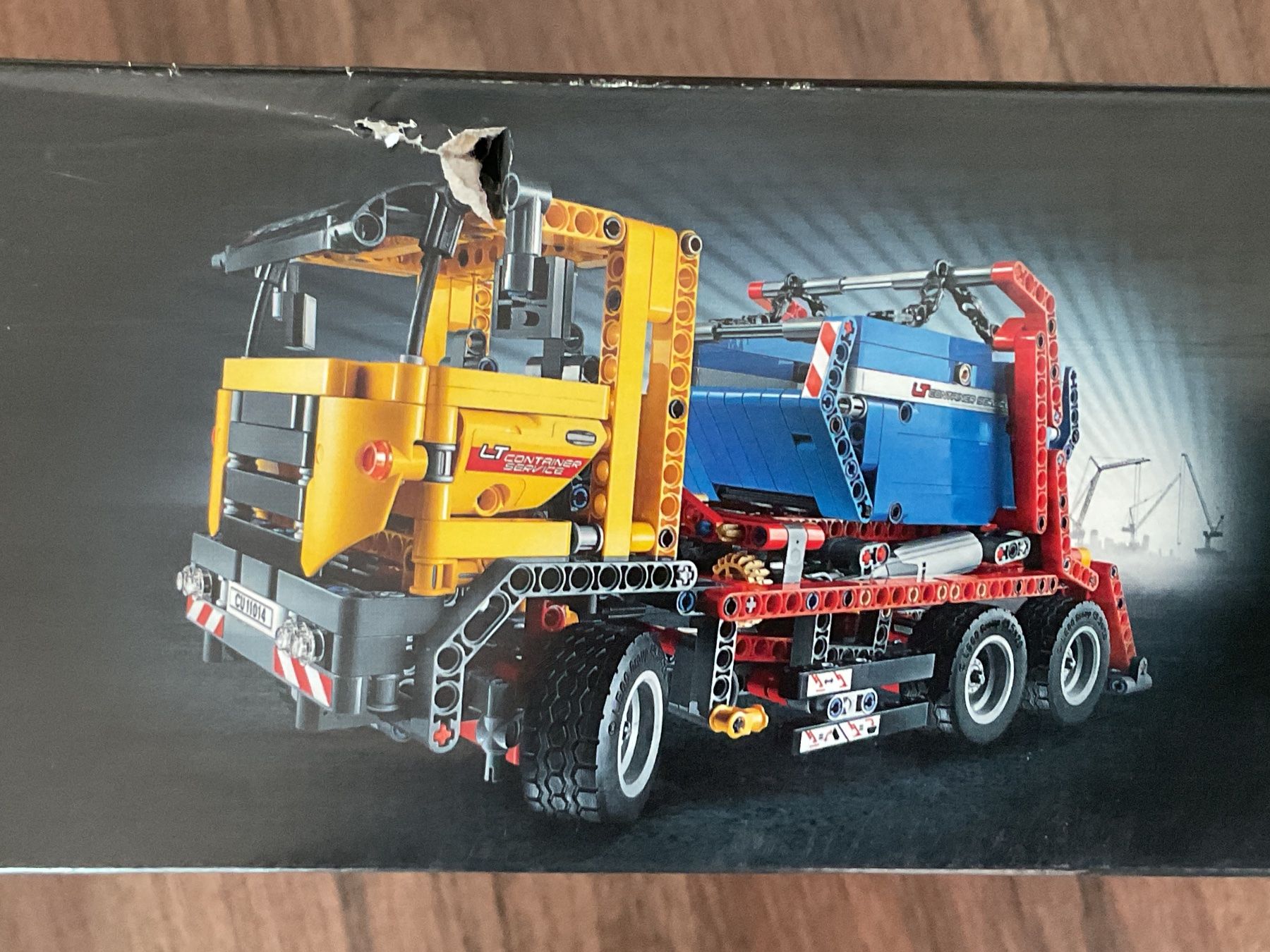 Technics Kit di costruzioni: LEGO Technic 42024 Container Truck – Nuovo (secondo la descrizione) da Wilen b. Wollerau venduto da Tatjana1976 2