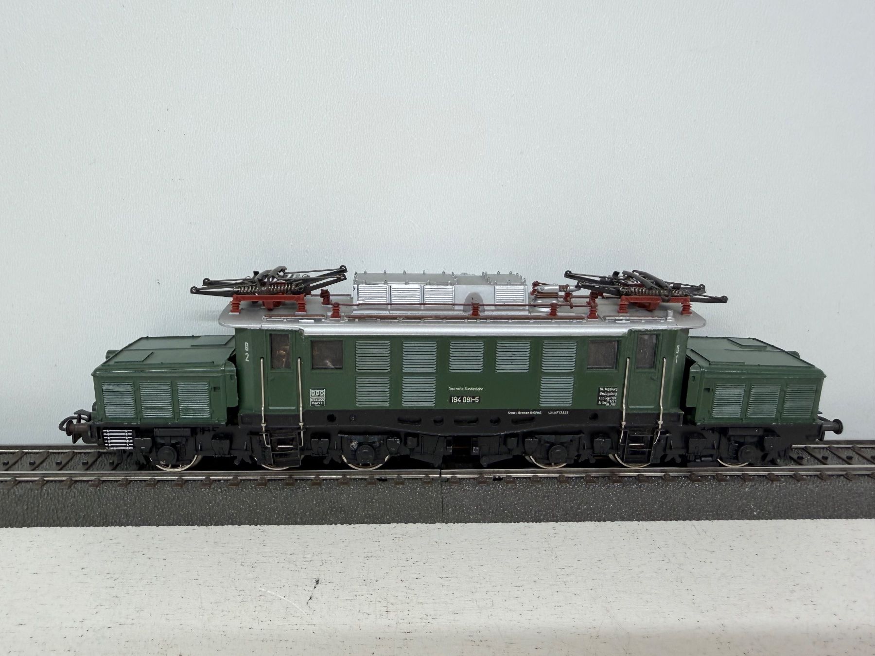 Märklin Trains électriques: Märklin 3022 DB BR E94 Lokomotive AC – D'occasion à Büsserach par ModellbahnDepot 1