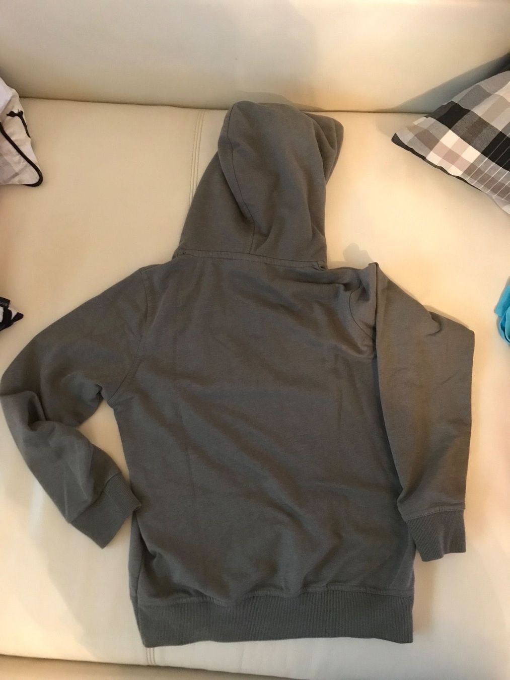 Maglioni & Felpe: Hoodie Tennispoint Gr. 152 – Usato da Mauren venduto da SB1606 1