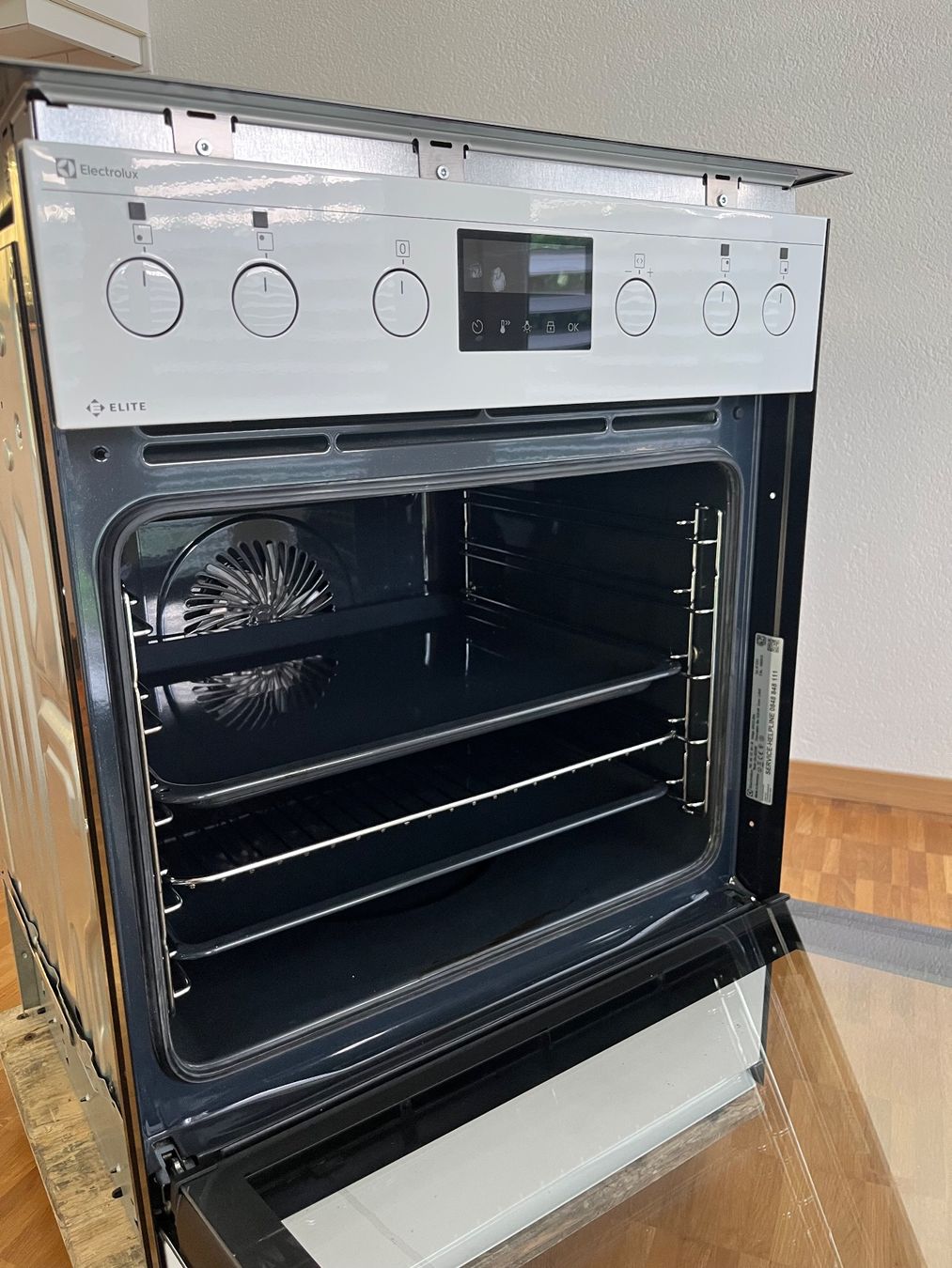Electrolux Cucine: Top Backofen + Glaskeramik von Electrolux – Usato da bern venduto da sanducci 1
