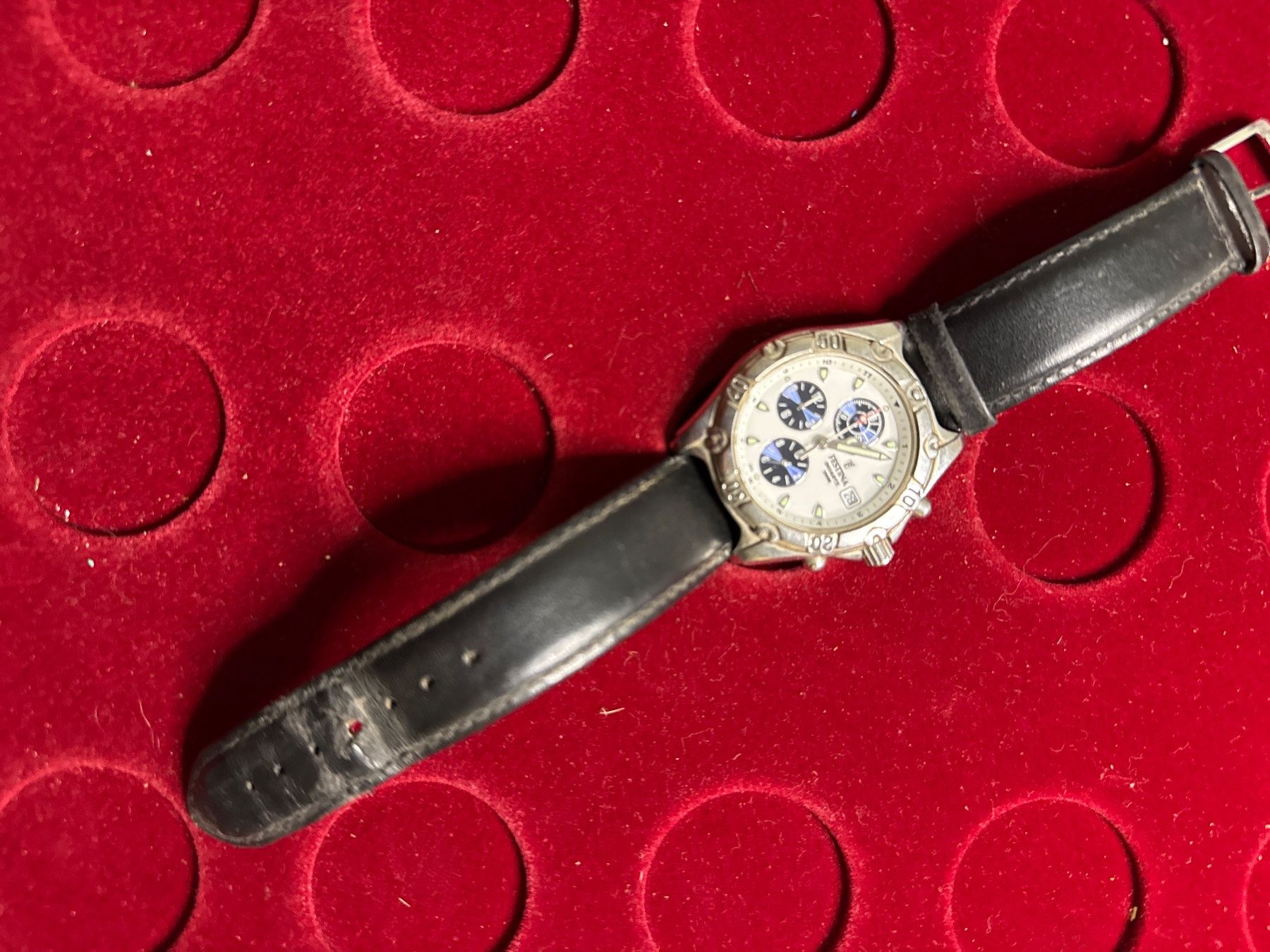 Festina Montres: Festina Chronograph 38.5 mm – D'occasion à Pfeffingen par Allhandelklgwatches 2