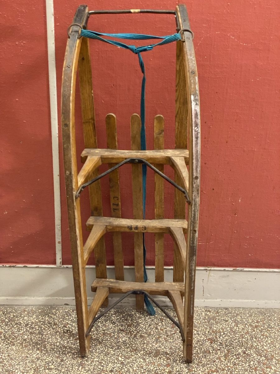 Slitta: Nostalgischer Holzschlitten, Retro Schlittelspass- Deko – Difettoso da St.Gallen venduto da kingsamas 1