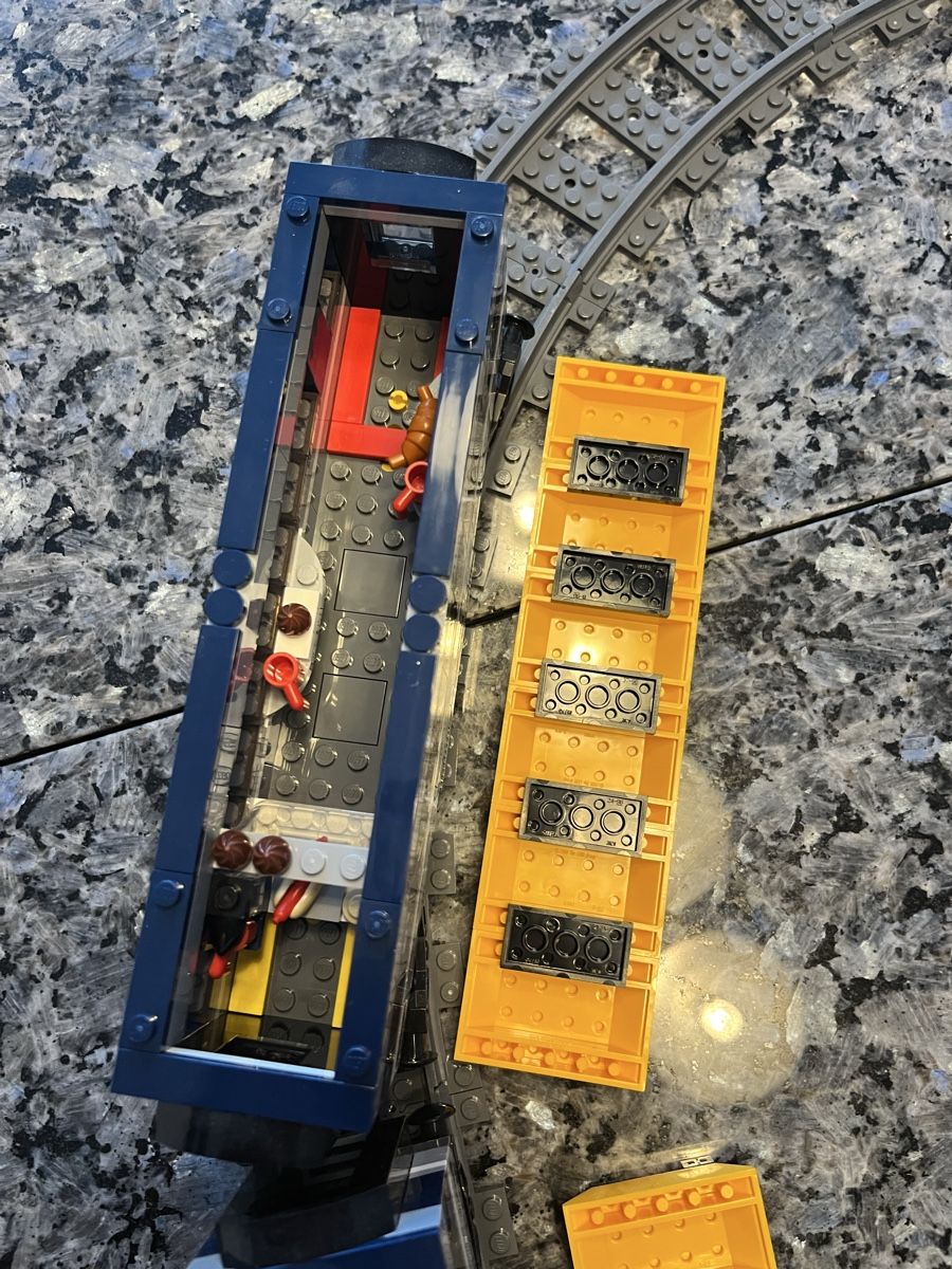 Lego Kit di costruzioni: Lego City Train set 60197 état impeccable  – Usato da Crissier venduto da Texavery01 9
