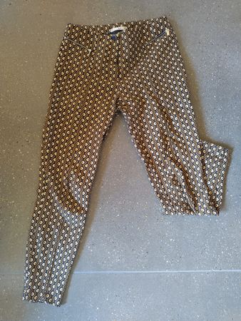 Gemusterte Hose