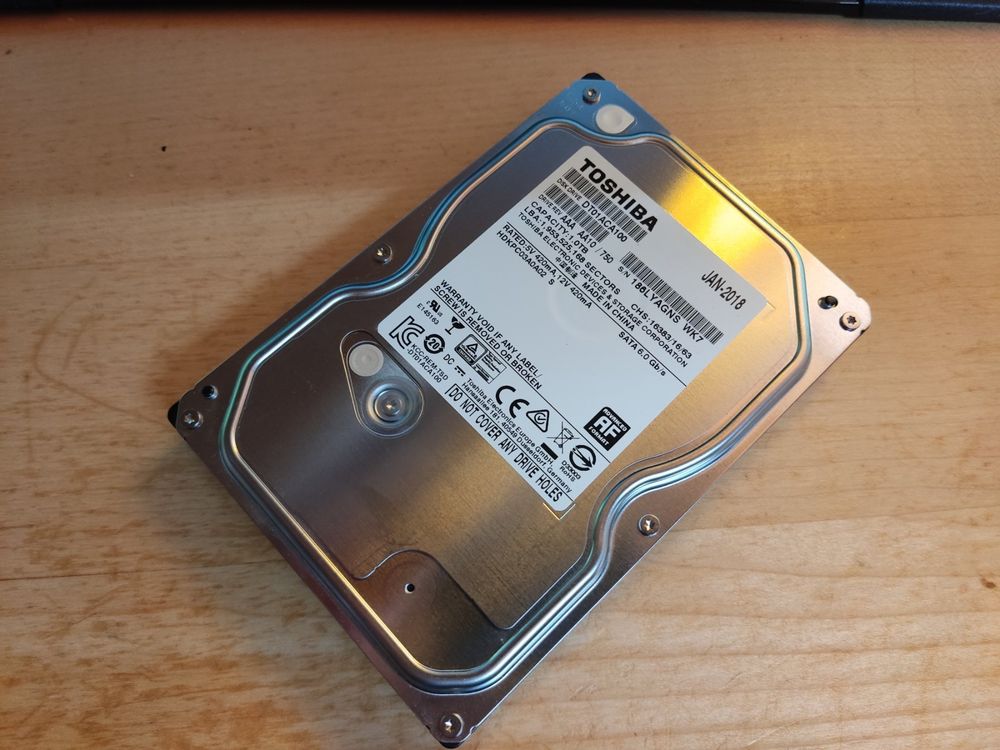 Disque Dur Toshiba 1To DT01ACA100 - 3.5" SATA III 7200 RPM - Occasion Testé OK