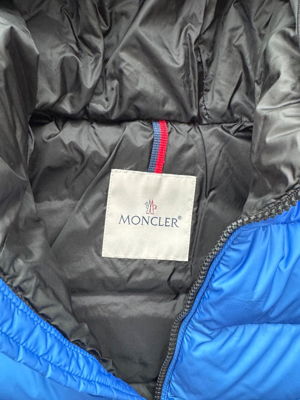 Moncler Jacken & Mäntel: Doudoune Moncler bleu electrique 5 ans – Gebraucht aus La Chaux-de-Fonds von Kent_walker 2
