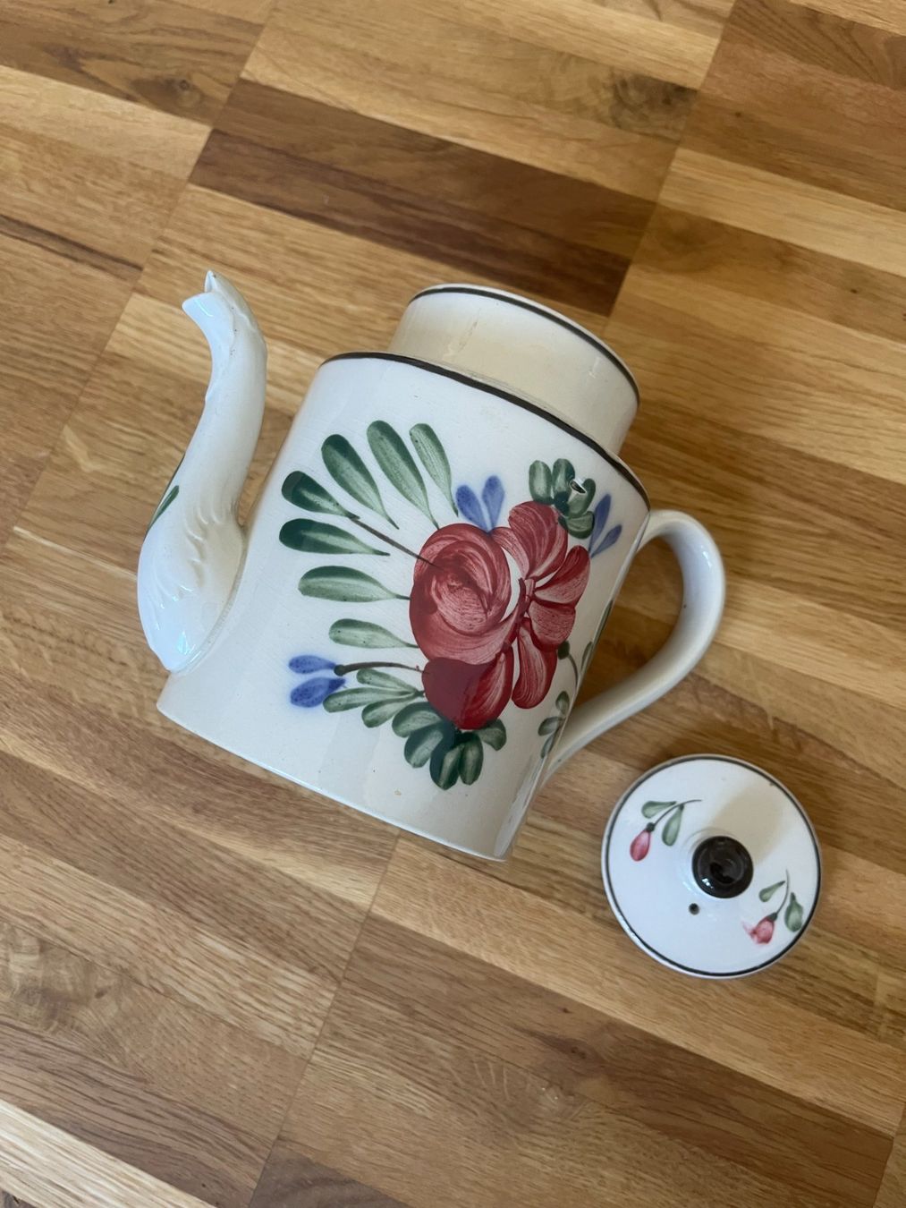 Teekannen: Kaffeekanne oder Teekanne Vintage mit Blumenmuster – Gebraucht aus Brugg AG von Wavey 3