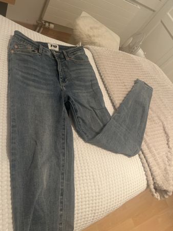 Jeans Grösse 34