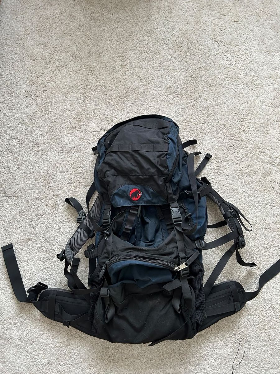 Mammut Rucksäcke: Mammut Reiserucksack – Gebraucht aus St. Niklausen LU von sterala