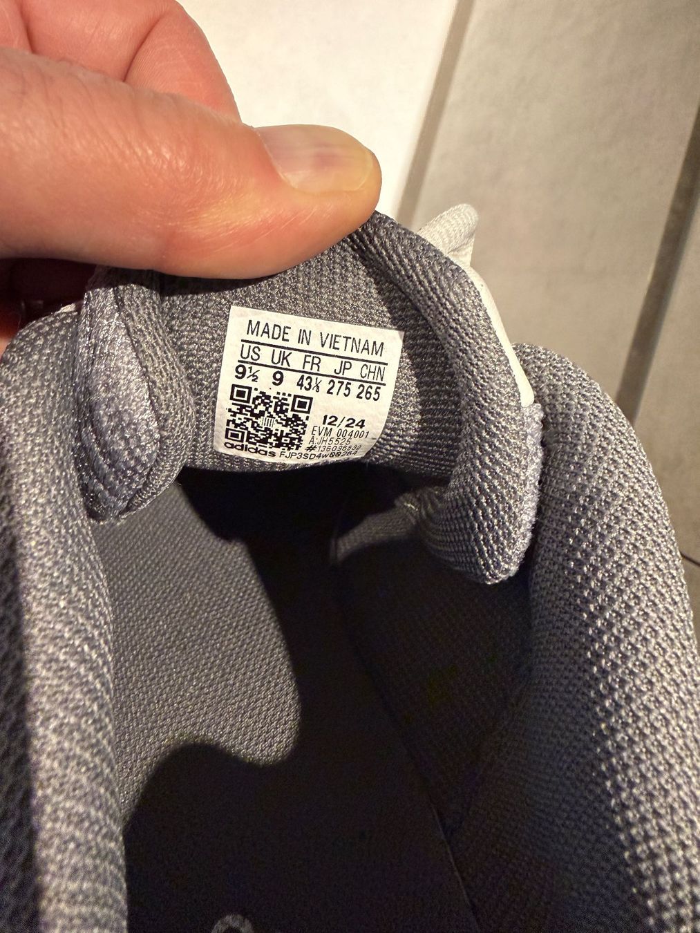 Adidas Scarpe da uomo: NEUE Adidas – Nuovo (secondo la descrizione) da Frick venduto da PCHB-12 3