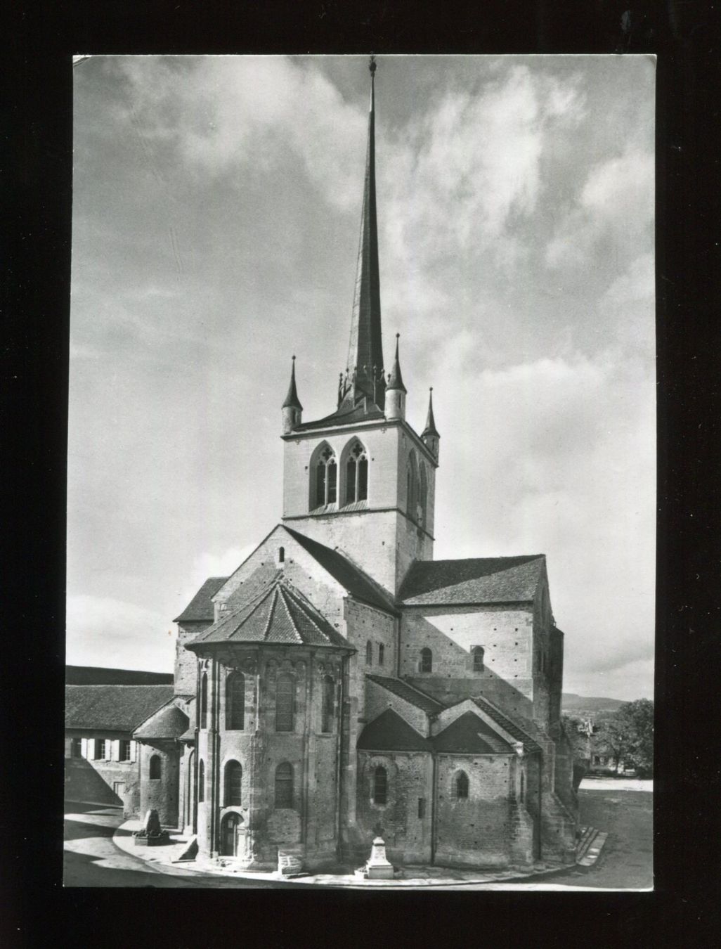 Cartoline postali: Payerne, L'Abbatiale – Usato da Aarau venduto da Elmaar41