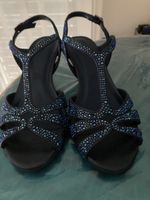 Saphirblaue Sandalen Nr 37 mit Strasssteinen, von MANOR