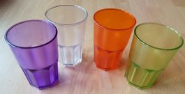4 PARTY KINDER TRINKBECHER (NEUWERTIG)