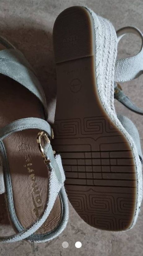 Tamaris Damenschuhe: Sandalen Keilabsatz Gr 37 – Neu (gemäss Beschreibung) aus Niederurnen von Yaris_8091 1