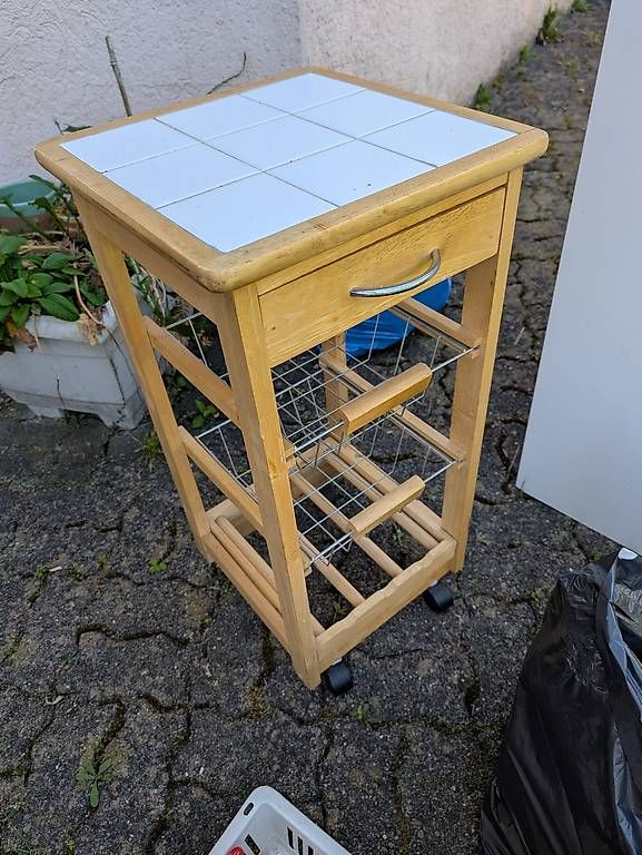 Komplettküchen: Küchenmöbel – Gebraucht aus Männedorf von Gian.franchi